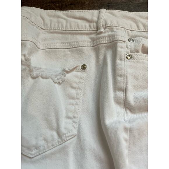 Est 1946 Denim white distressed  hi-rise jeans 12 NWOT - Picture 4 of 9